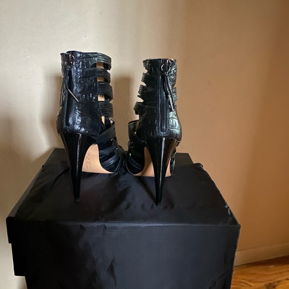 L.A.M.B by Gwen Stefani - Picture 7 of 7